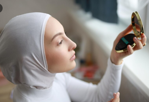 Cara Merawat Bibir Agar Tetap Lembab Sepanjang Hari