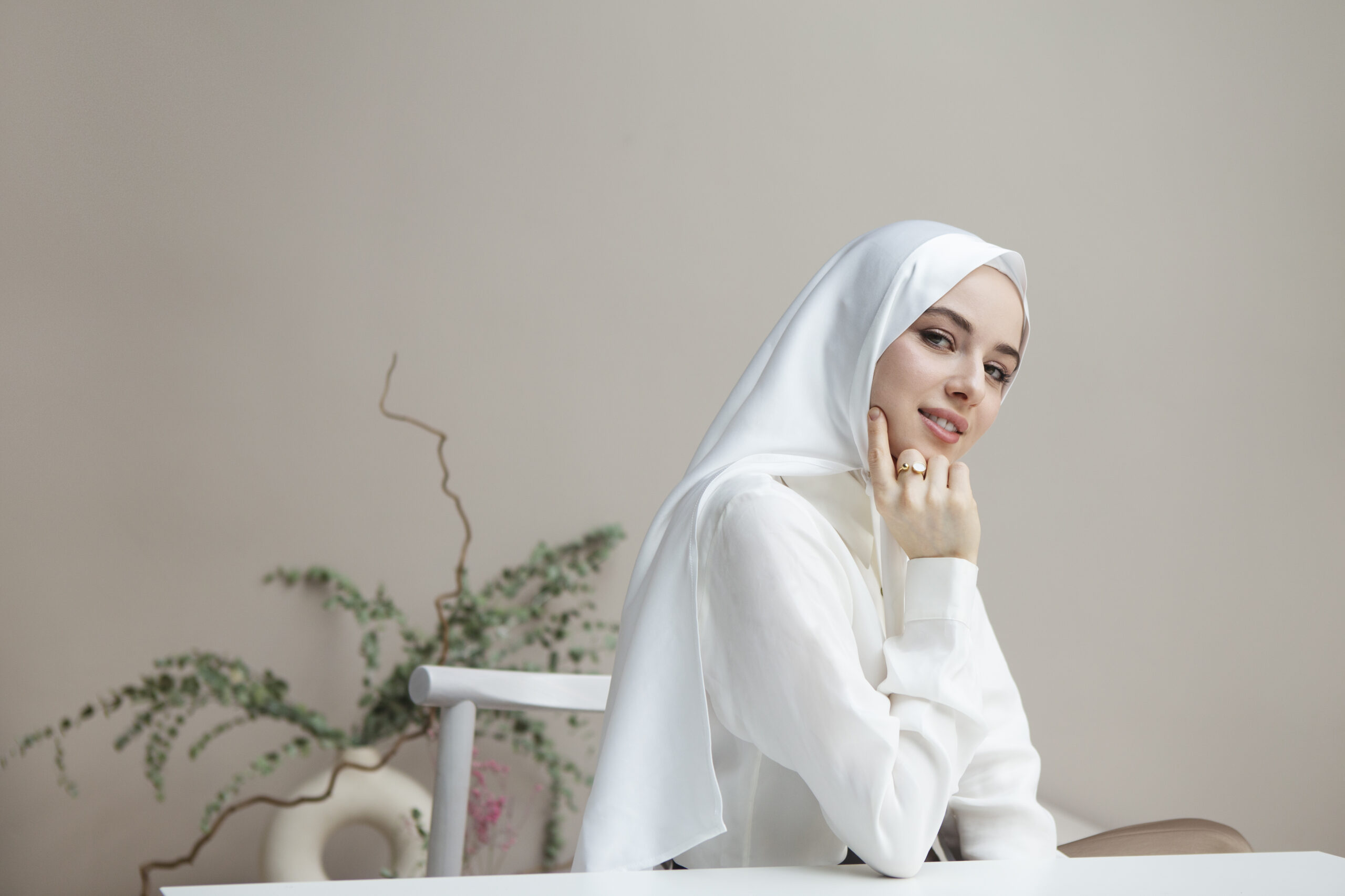 Cara Menggunakan Vitamin C Serum untuk Mencerahkan Kulit