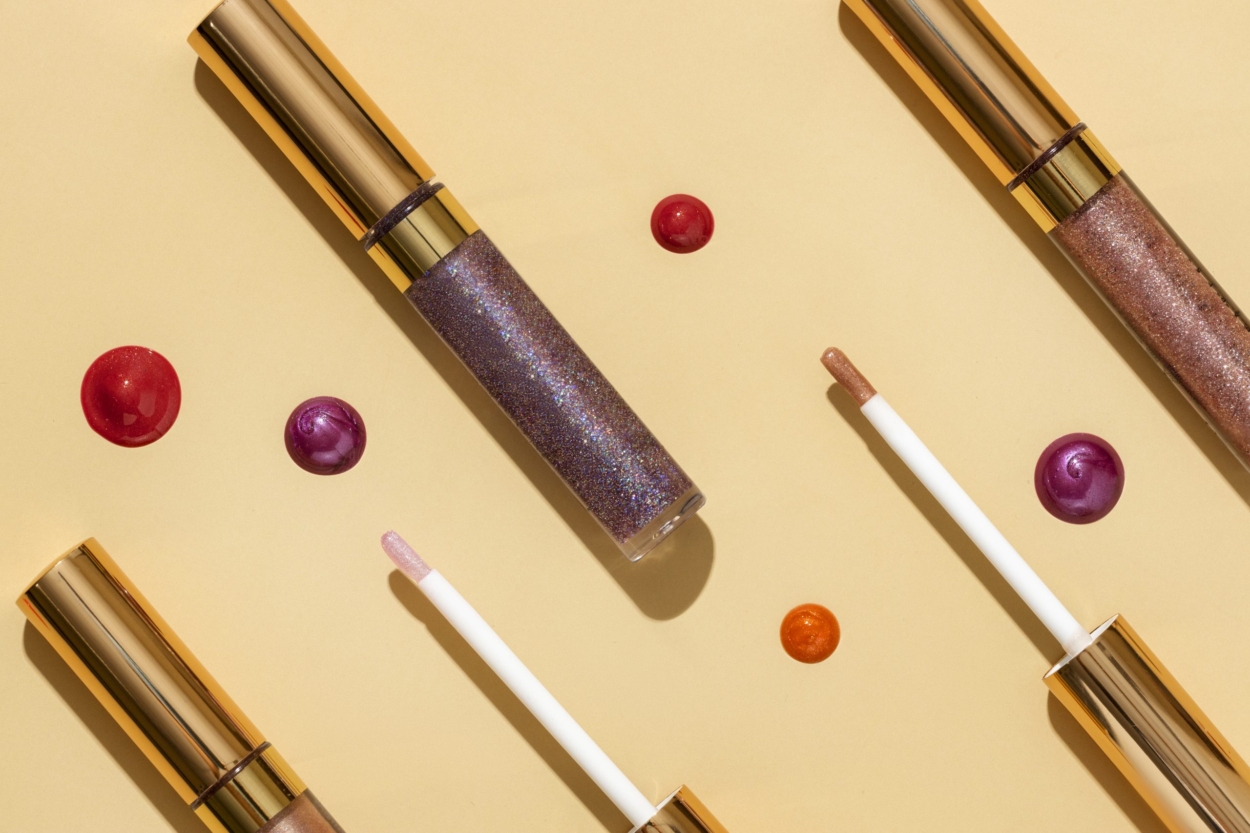 Perbedaan Lip Serum dan Lip Balm